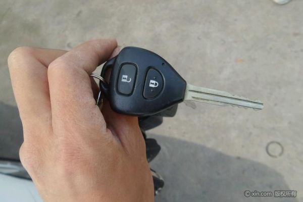 卡罗拉钥匙离车自动锁车功能怎么解除？卡罗拉可以自动锁门吗