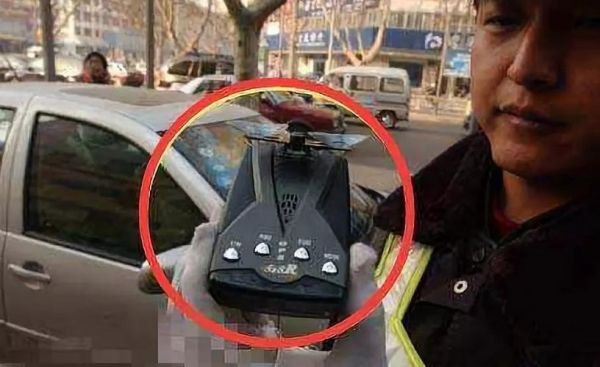 使用翻牌器处罚法律依据?车牌自动翻牌器图-图3 使用翻牌器处罚法律依据?车牌自动翻牌器图-图3