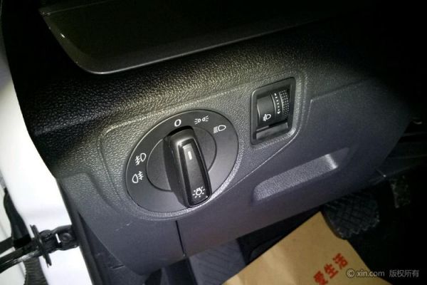 大众凌渡后排灯怎么关(大众凌渡车后排灯怎么关)-图3 大众凌渡后排灯怎么关(大众凌渡车后排灯怎么关)-图3