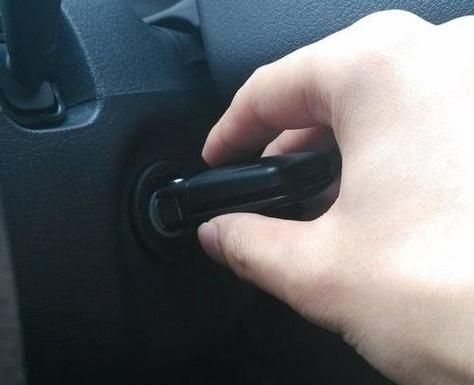 熄火怎么扭钥匙？自动挡车钥匙怎么拔