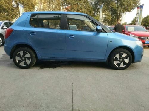 2011款晶锐1.4手动晶灵版怎么样?斯柯达晶锐1.4自动晶灵版-图2 2011款晶锐1.4手动晶灵版怎么样?斯柯达晶锐1.4自动晶灵版-图2