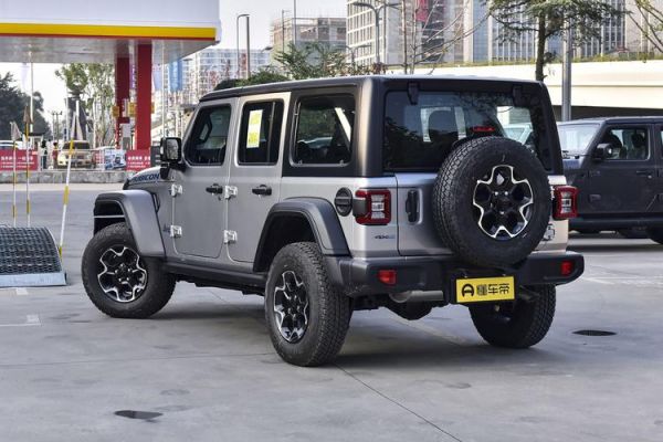 JEEP牧马人有几款？牧马人自动升窗