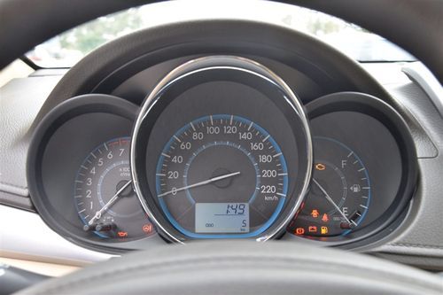 丰田威驰改装仪表盘（威驰仪表盘升级）-图3