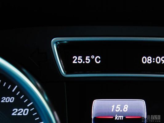 汽车仪表盘提示外部温度低（车显示外部温度低是怎么回事）-图2