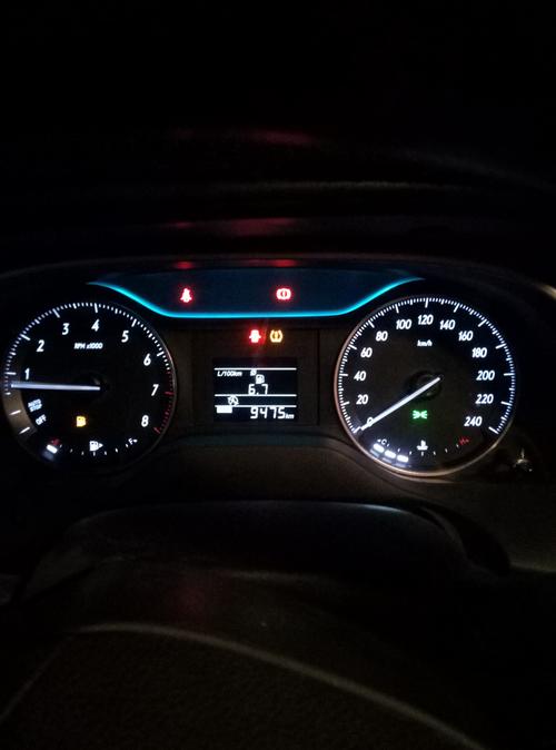 英朗仪表盘黄色小车（别克英朗仪表盘黄色叹号）