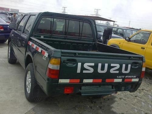 isuzu柴油皮卡（柴油皮卡车报价大全 四驱）-图2