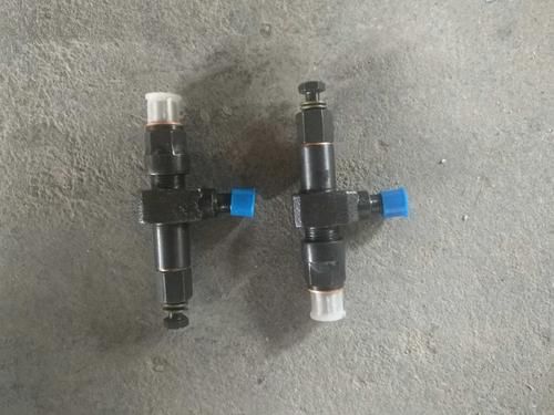 柴油泵双排喷油嘴（柴油车喷油泵和喷油嘴保养和更换）