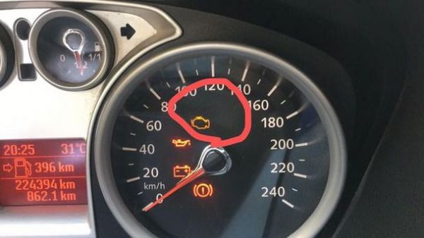 福克斯仪表盘灯不灭(福克斯仪表灯不亮不着车)-图1 福克斯仪表盘灯不灭(福克斯仪表灯不亮不着车)-图1
